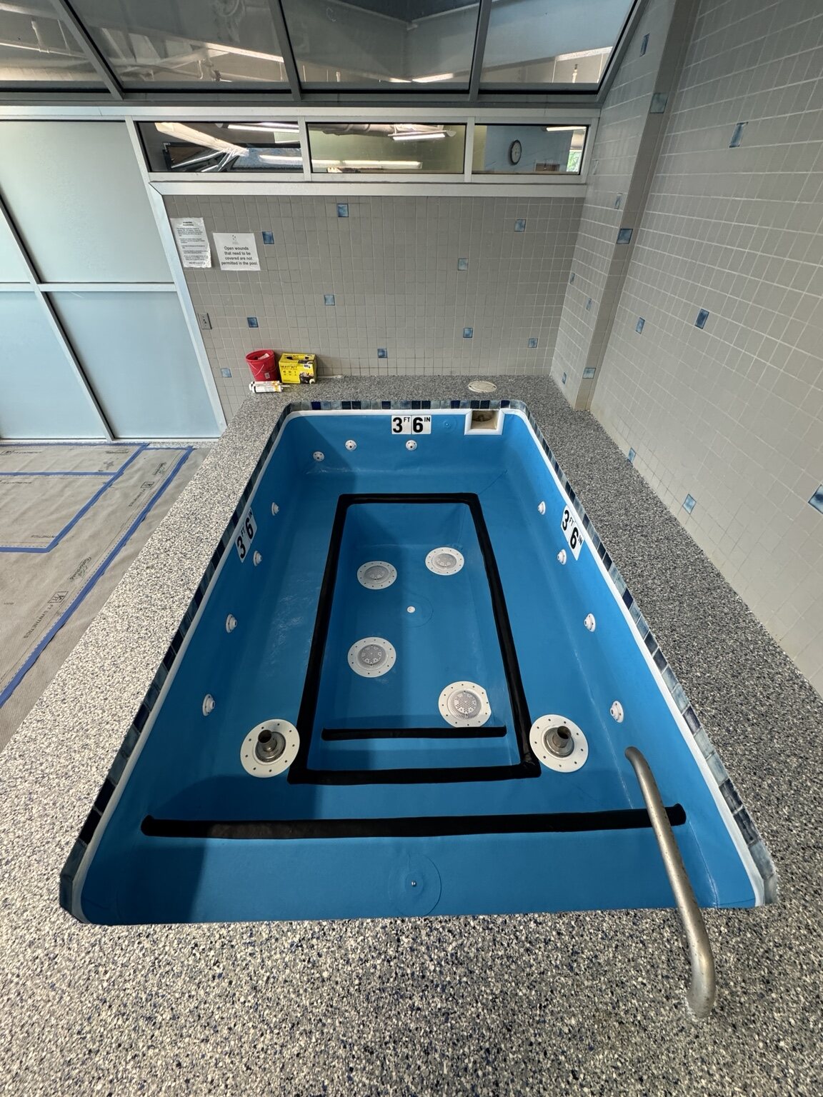 Completed dry membrane installation in the Siskin therapy basin